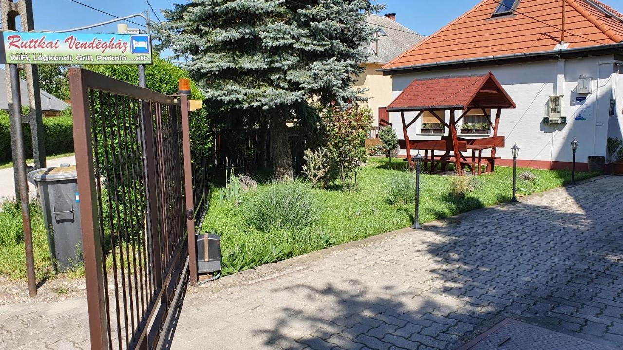 Апартаменти Ruttkai Vendeghaz Секешфегервар Екстер'єр фото